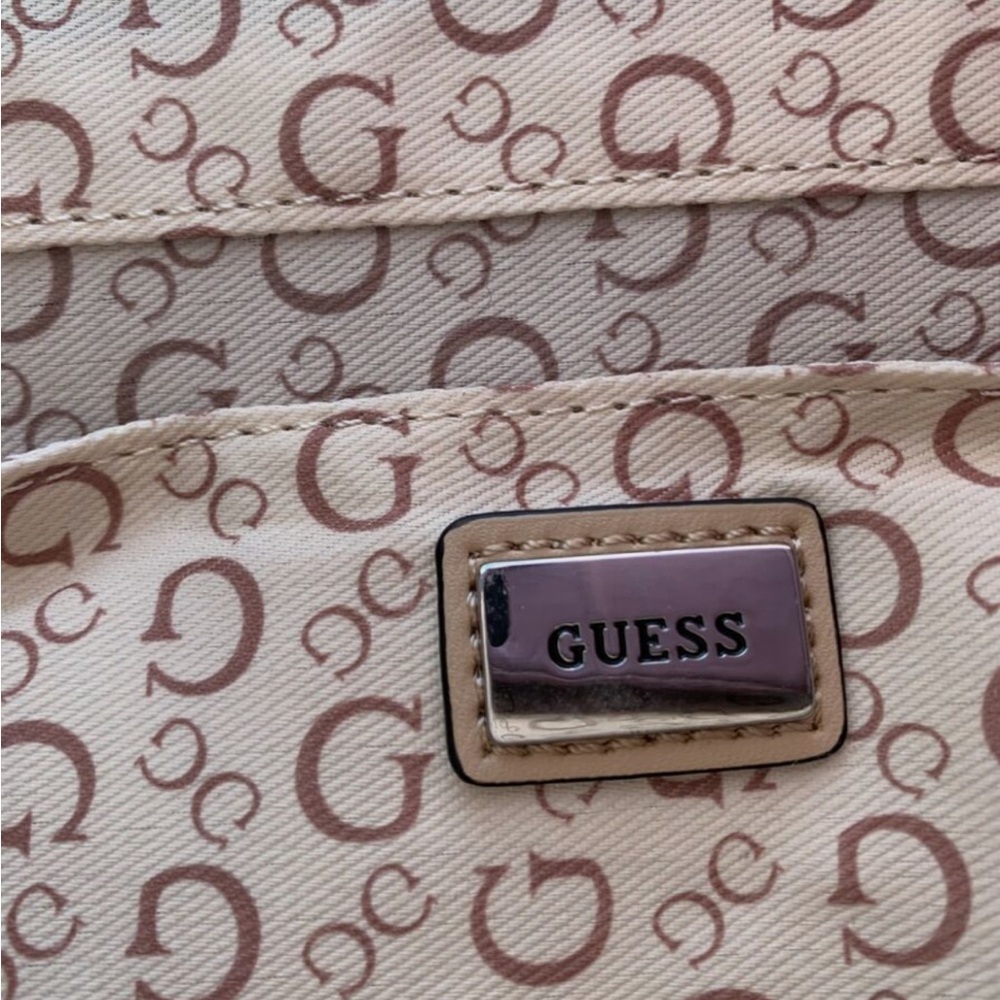 Guess Logo Tote Handbag - New without tags - Picture 13 of 14